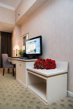 New Plum Garden Seasons Hotel - Shenzhen Zhucun (Guangdong) Exterior foto